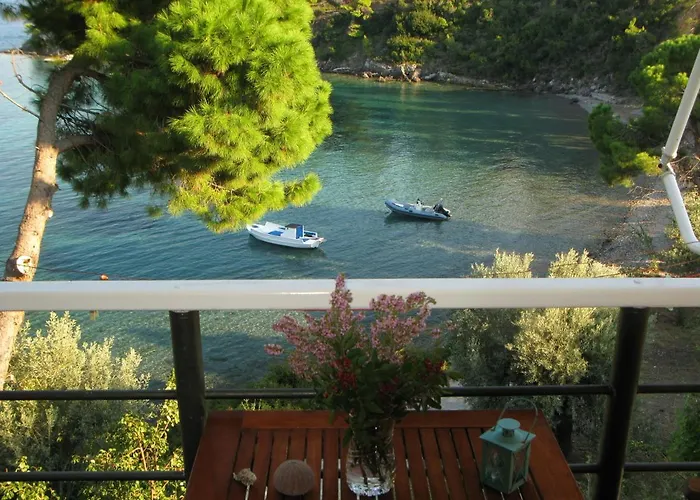 Marianna Agios Petros (Alonissos)